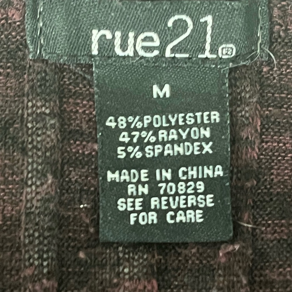 3/$20 Rue21 Ribbed Sheer Tunic - Picture 9 of 9